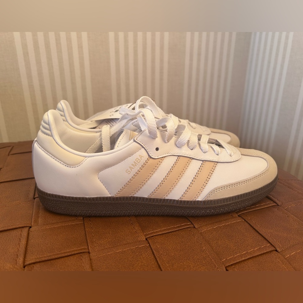 NWT Adidas Samba OG Athletic Sneaker White/Sand Strata / Off White Women’s Sz 8 - Picture 5 of 14